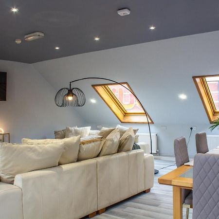 The Loft At Utopia Penthouse By M-Groupsa Swansea Bagian luar foto