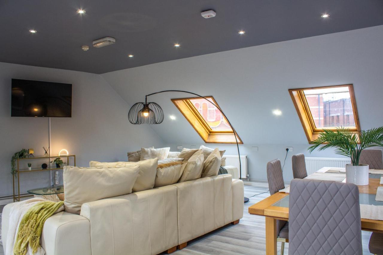 The Loft At Utopia Penthouse By M-Groupsa Swansea Bagian luar foto