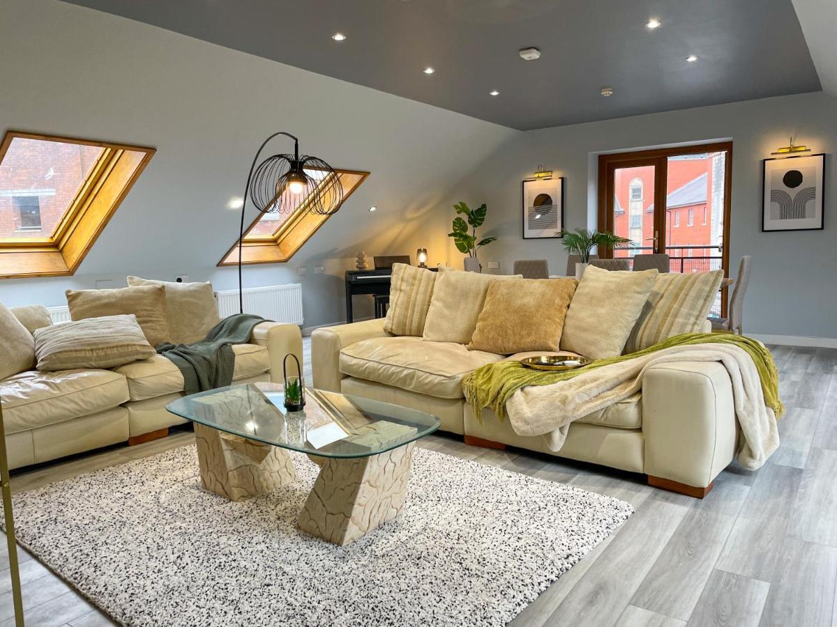 The Loft At Utopia Penthouse By M-Groupsa Swansea Bagian luar foto