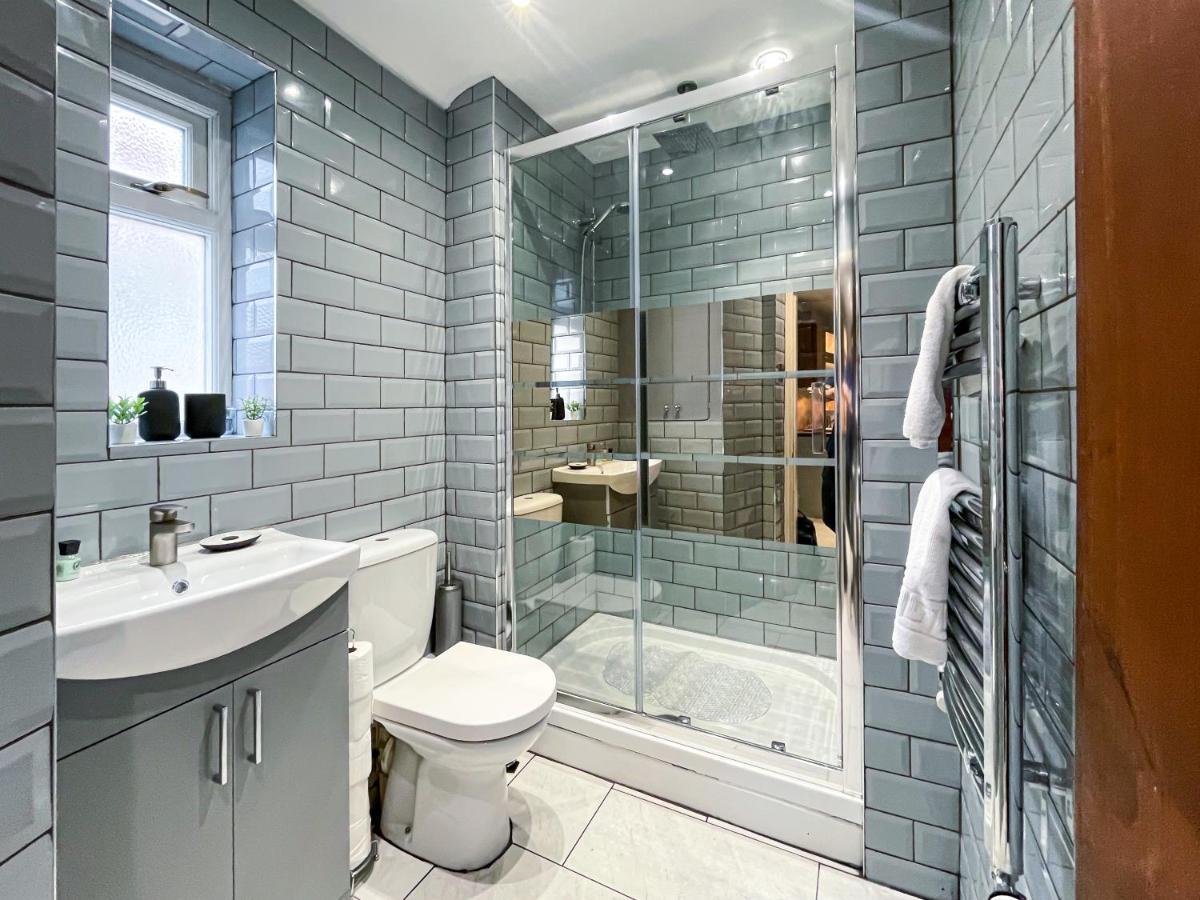 The Loft At Utopia Penthouse By M-Groupsa Swansea Bagian luar foto